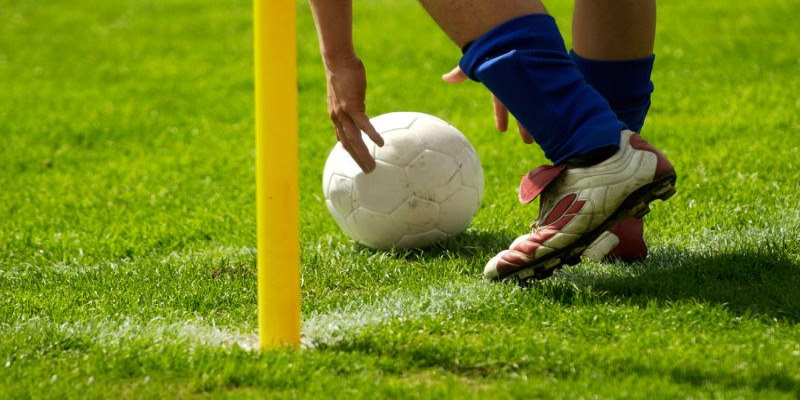 Một số hình thức chơi phạt góc khác